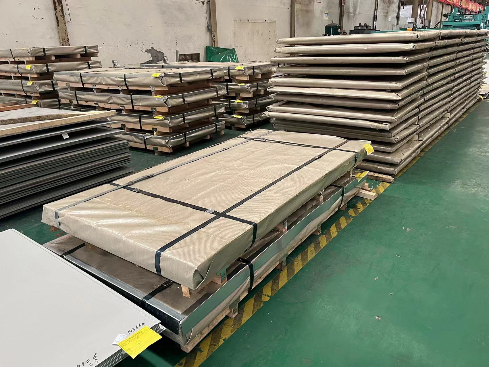 Aktueller Firmenfall über Stahlbleche und -spulen für die Herstellung in Singapur