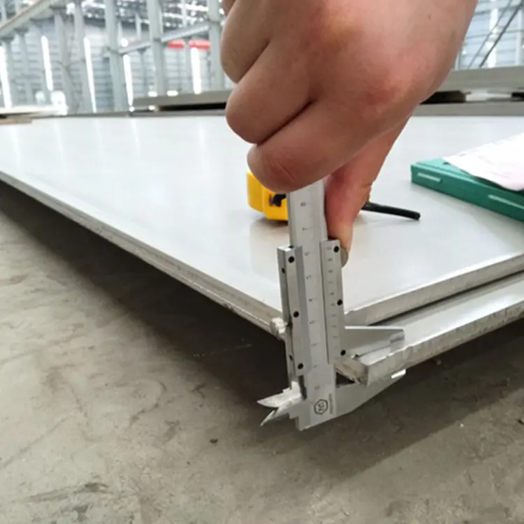 Aktueller Firmenfall über Edelstahlblech-Lieferung für Industrieprojekte im Iran